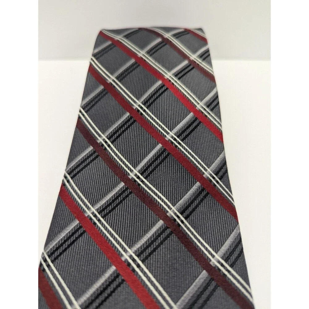 Pronto Uomo Tartan Gray/Red 100% Silk Pointed Classic Necktie Tie‎
